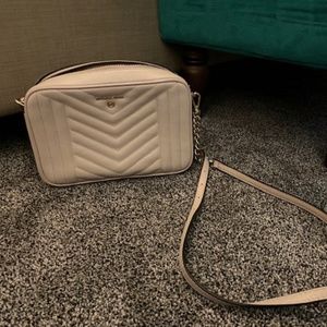 Michael Kors handbag crossbody Make offer!